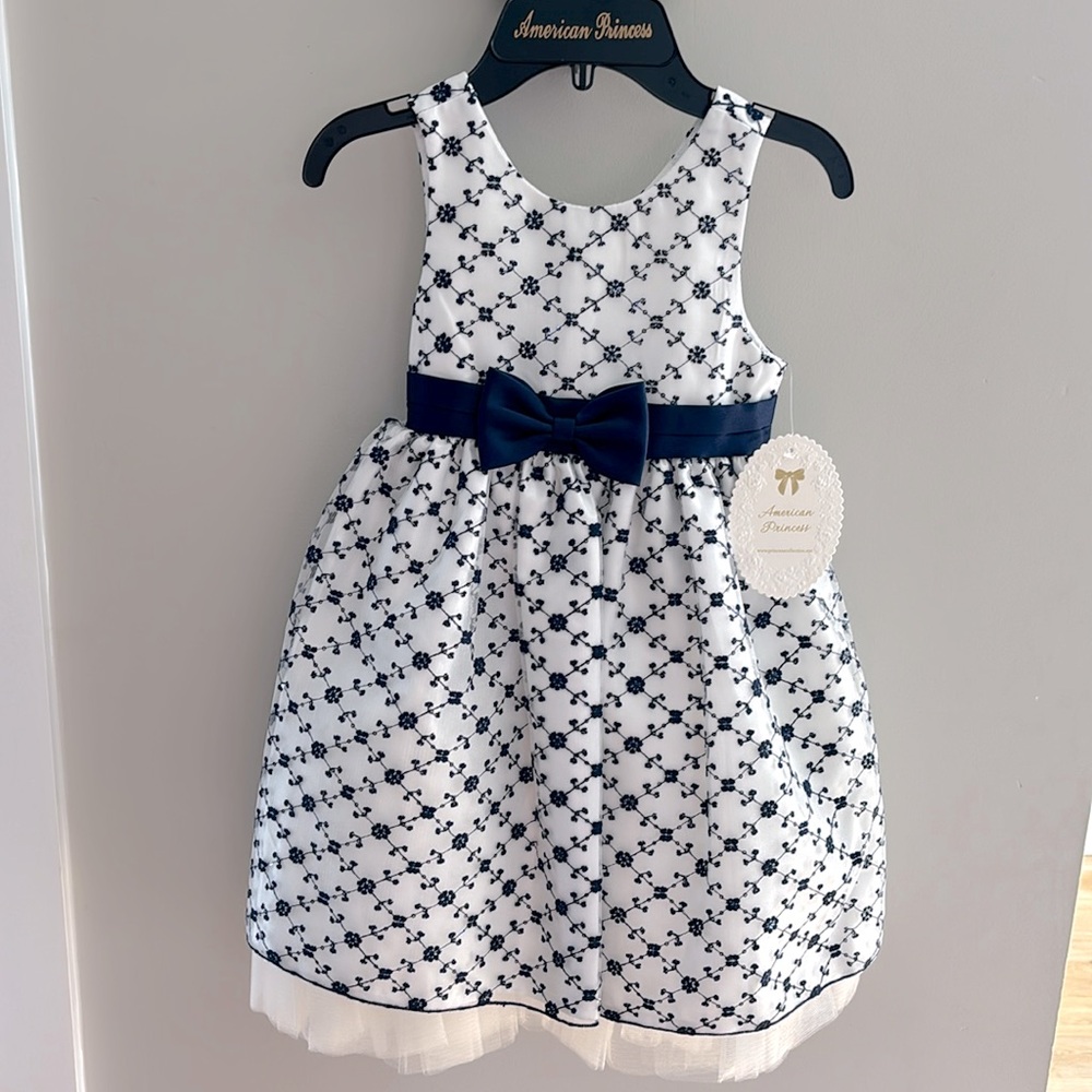 NWT Girls formal dress size 4